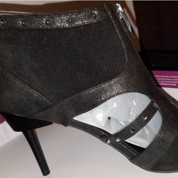 FERGIE Decoy Pumps Size 11 BNWT - Picture 9 of 14